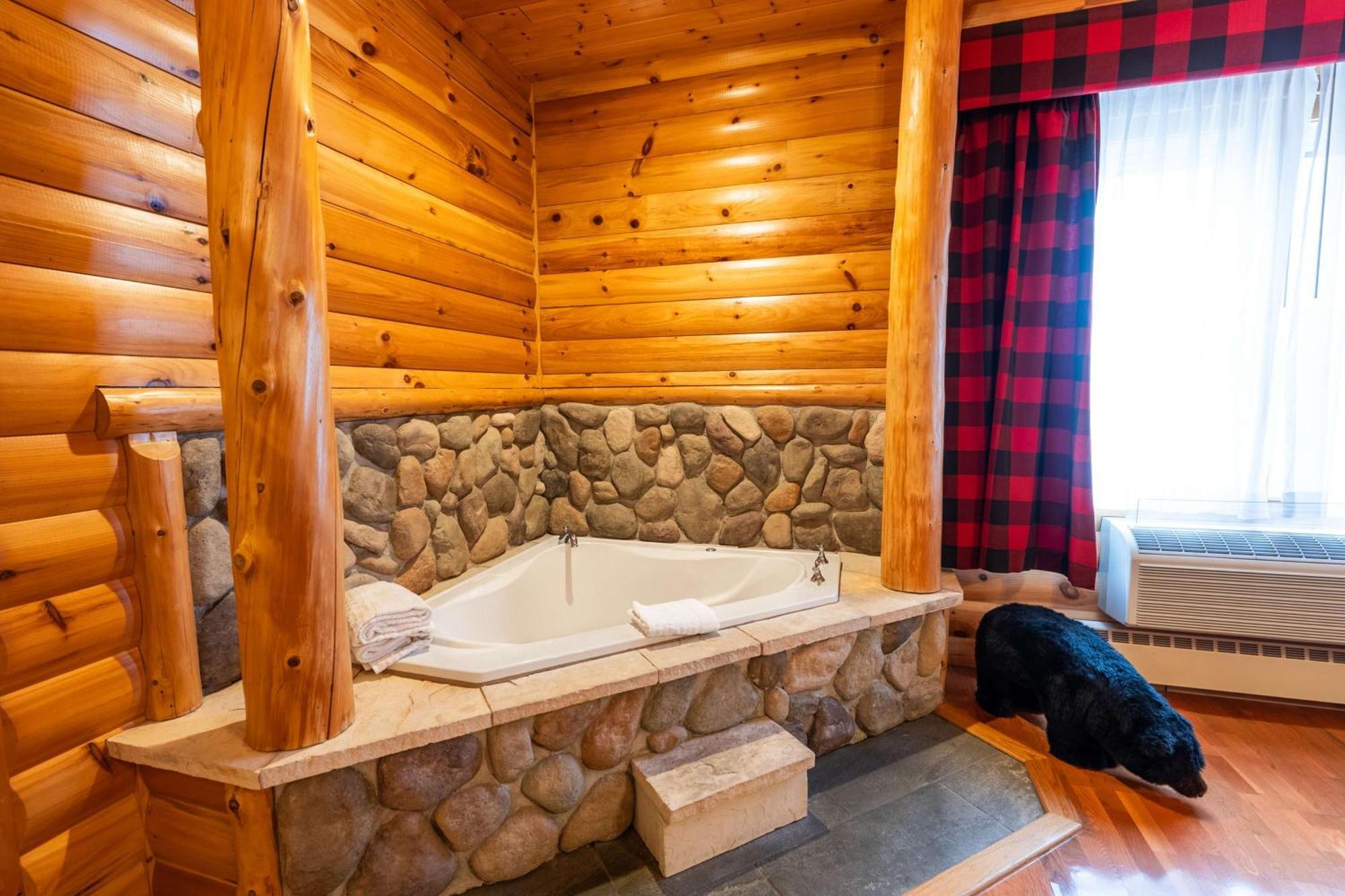 Western White House 3*