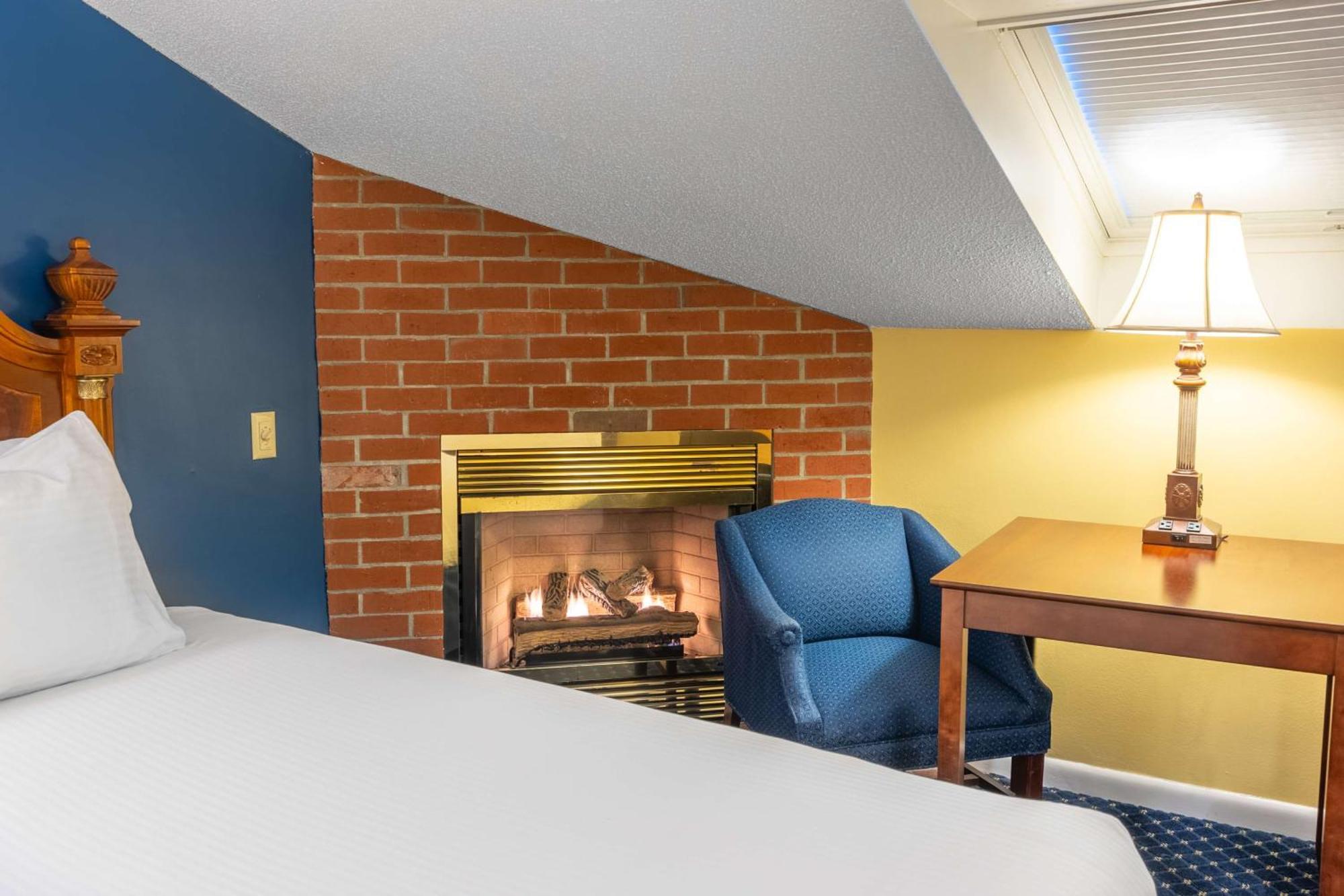 Western White House 3*