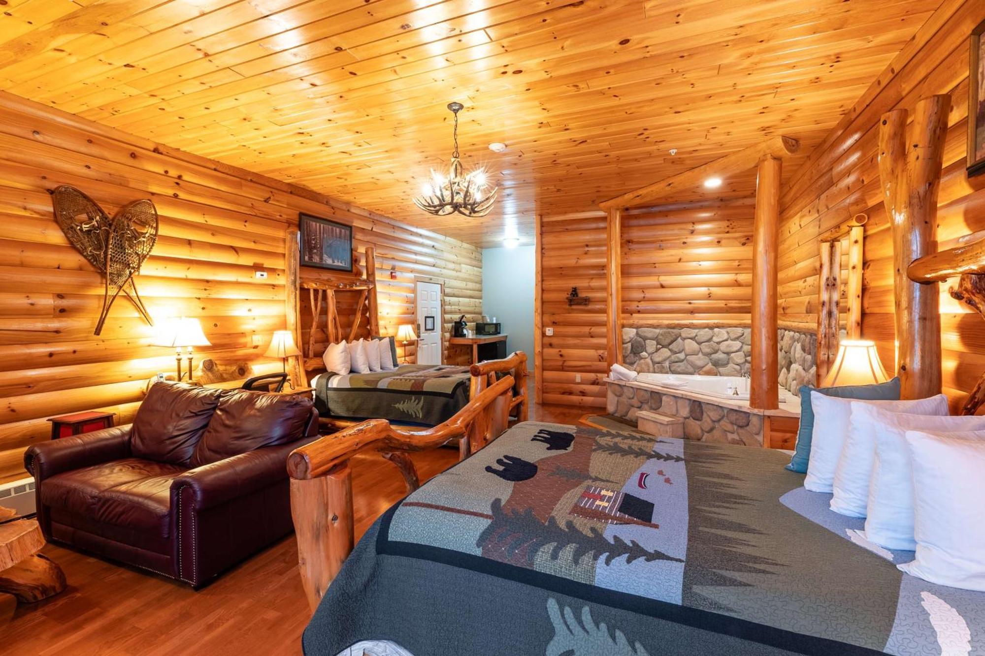 Western White House Hotel 3*